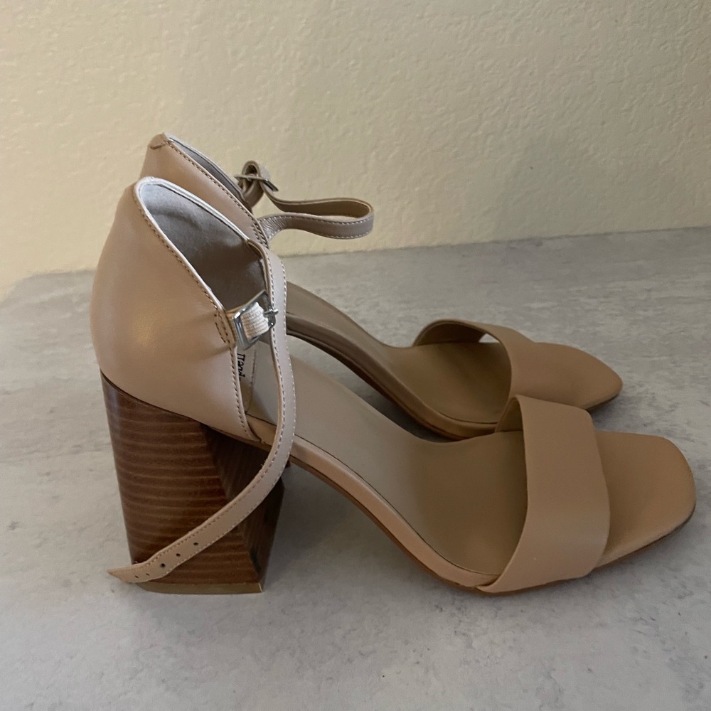 Jeffrey Campbell Pop Star Sandal 7.5 Natural - Picture 2 of 4
